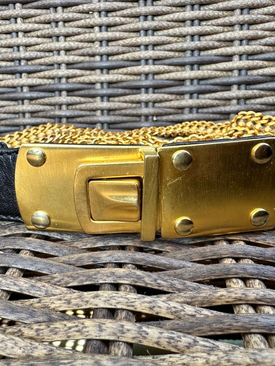 VTG Donna Karan New York Women’s S Black Leather Gold-Tone Chains/ Buckle Belt main image 8
